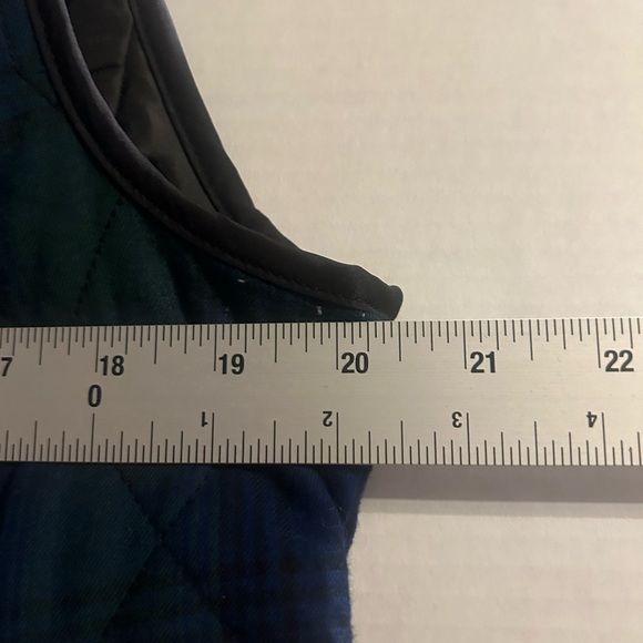 Croft & Barrow Tartan Plaid Green Blue Quilted Vest Slash Pockets Adj Back Sz L - Picture 6 of 9